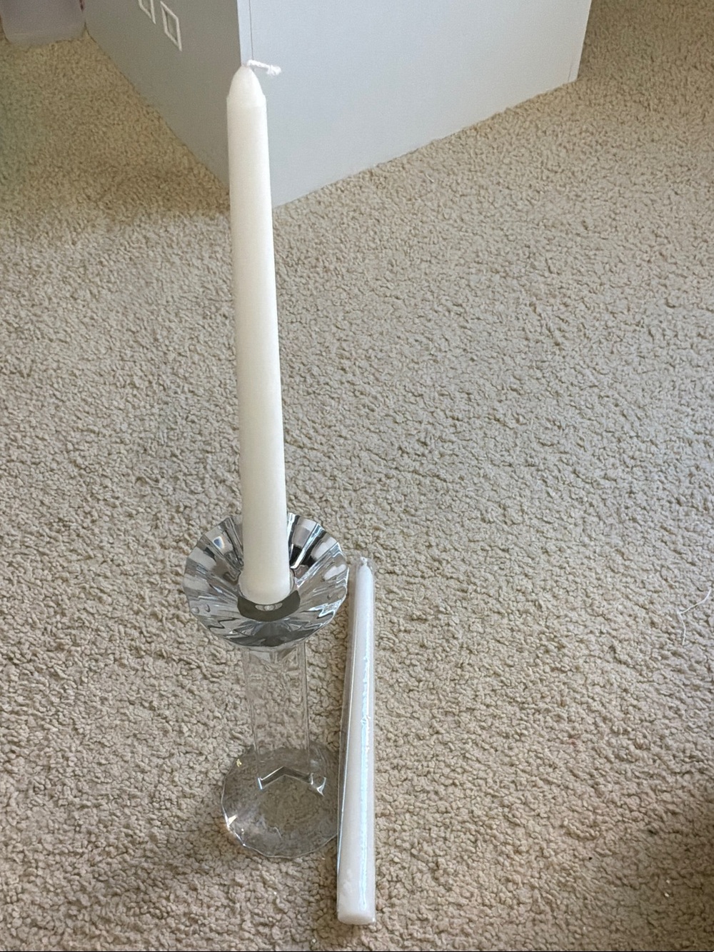 Clear Crystal Single-Stem Candle Holder - Elegant Home Accent - Picture 5 of 7